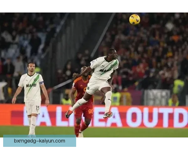 乌迪内斯近期攻防平衡，表现稳健，期待在接下来的联赛中继续发挥。